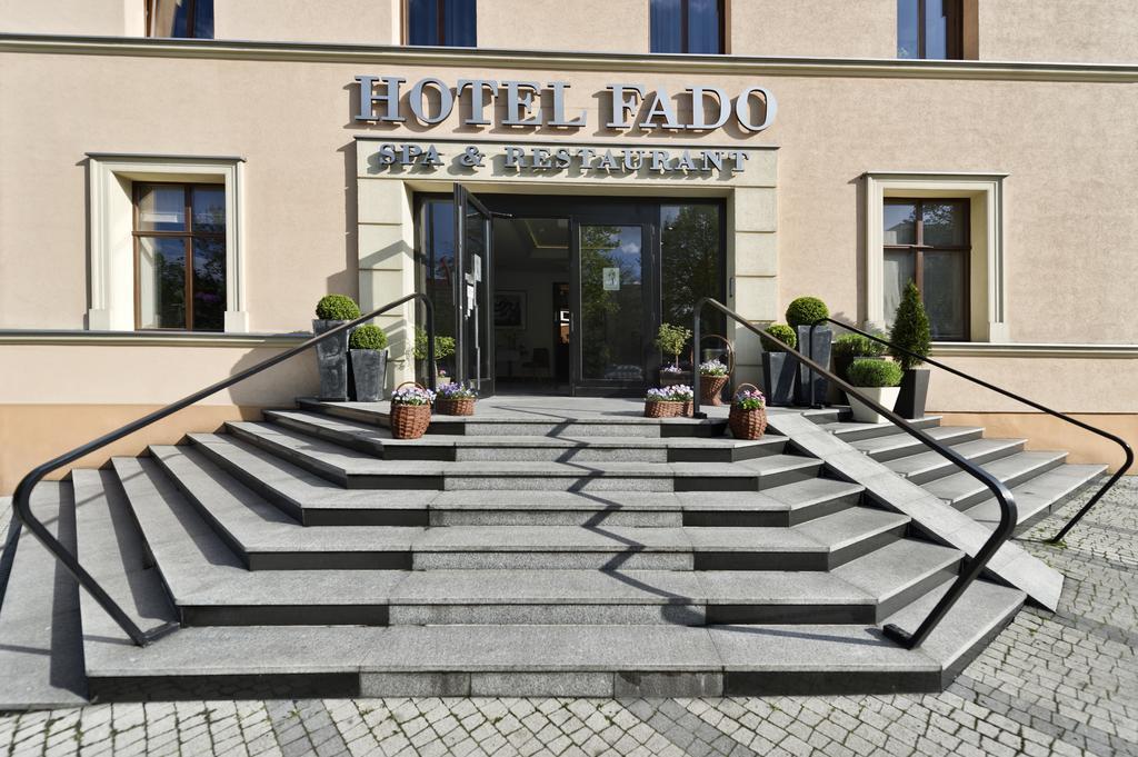 Hotel Fado Spa & Restaurant Swidnica  Bagian luar foto