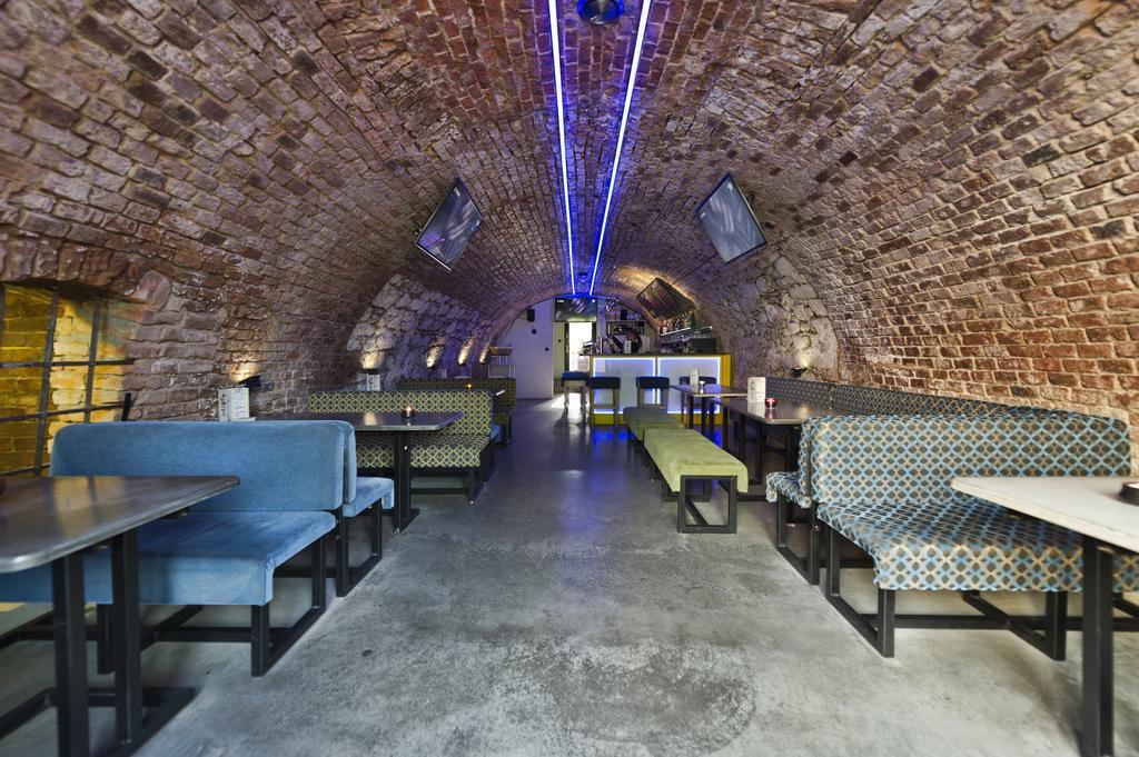 Hotel Fado Spa & Restaurant Swidnica  Bagian luar foto
