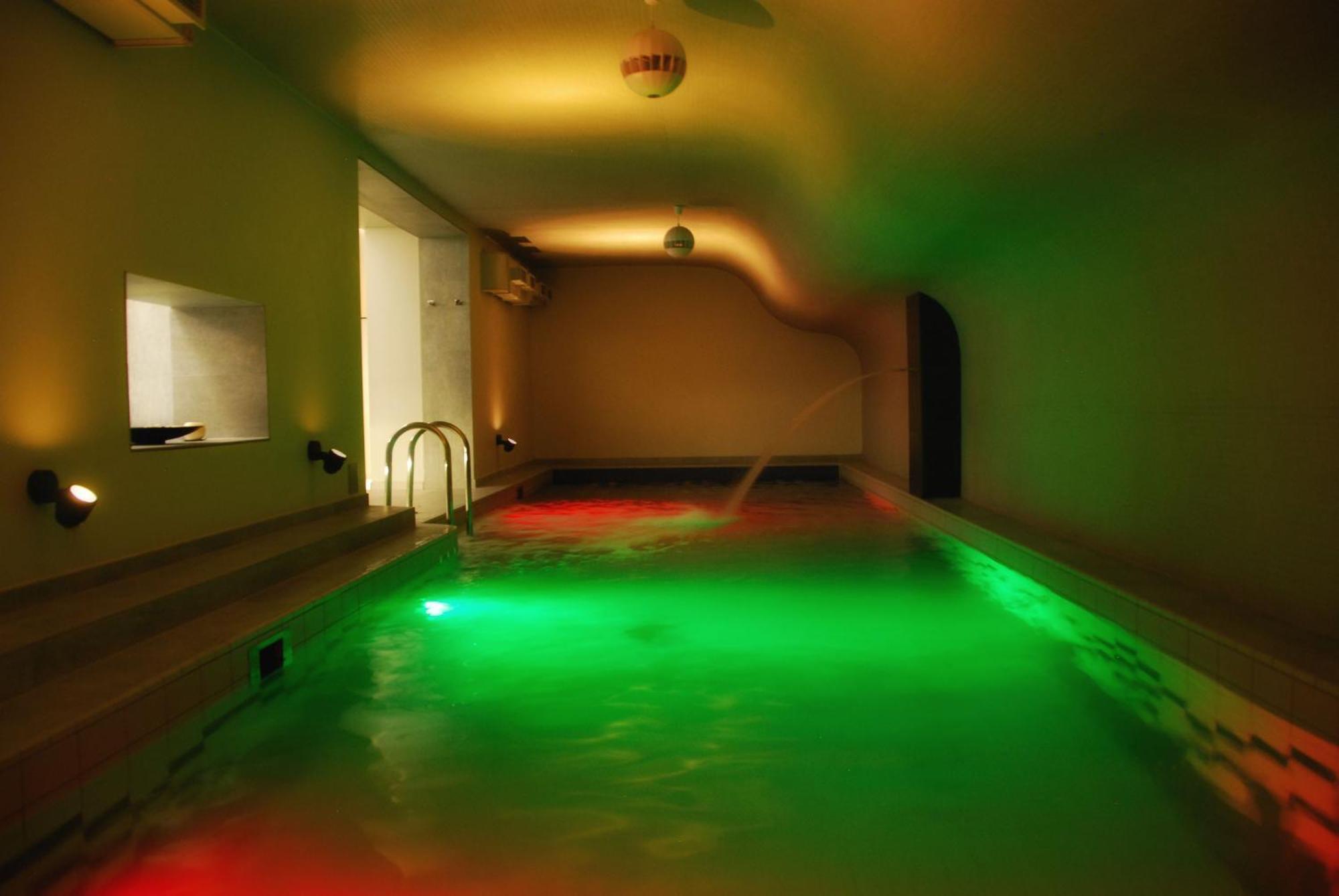 Hotel Fado Spa & Restaurant Swidnica  Bagian luar foto