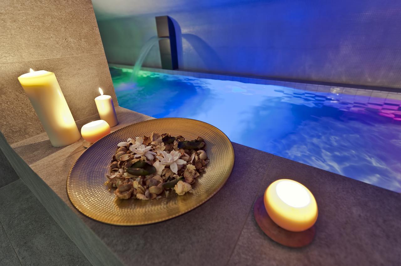 Hotel Fado Spa & Restaurant Swidnica  Bagian luar foto